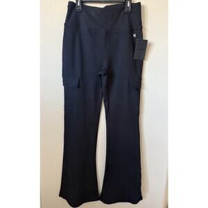 Hurley Black Butter Soft Mid Rise Cargo Pockets Flare Leggings Yoga Pants Size M